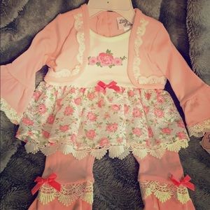 ✨SUPER CUTE BABY OUTIFT✨